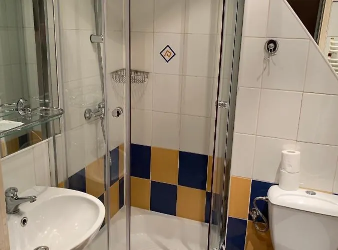 Gosciniec Raciborski 民宿 拉齐布日