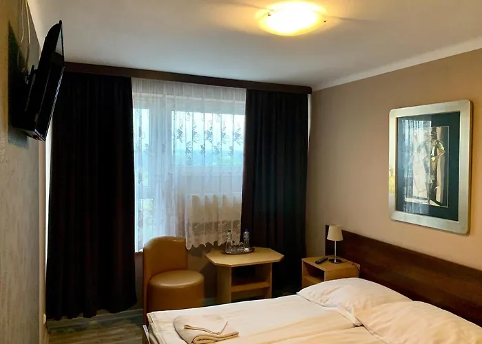 Gosciniec Raciborski * 拉齐布日